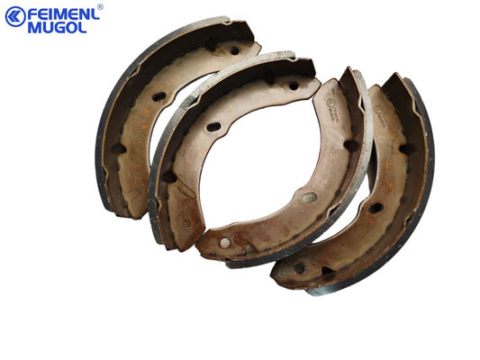 5-47110059 5471100590 อุปกรณ์ประกอบรถยนต์ รองเท้าเบรค สําหรับรถบรรทุก ISUZU NKR 100P